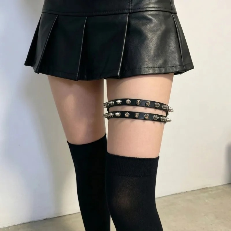 Kadınlar için Çift Sıralı Koni - Garter Belt Set incelemesi ve fiyatı