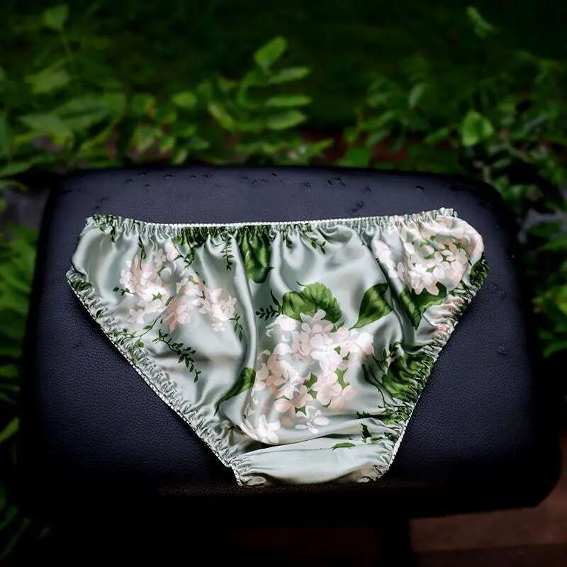 Yazlık Çiçek Desenli Buz İpeği - Boyshort Underwear incelemesi ve fiyatı